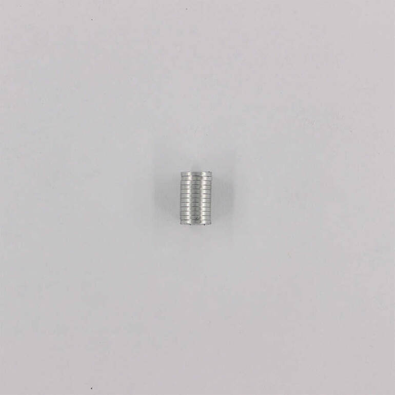 Yuvarlak Neodyum Güçlü Mıknatıs 10mmx1mm - 2